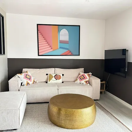 La Surfeuse, Au Coeur D'arago *